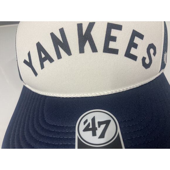 New York Yankees MLB One Size Blue Snapback Trucker 47 MVP Hat Cap New with rope - Picture 3 of 4